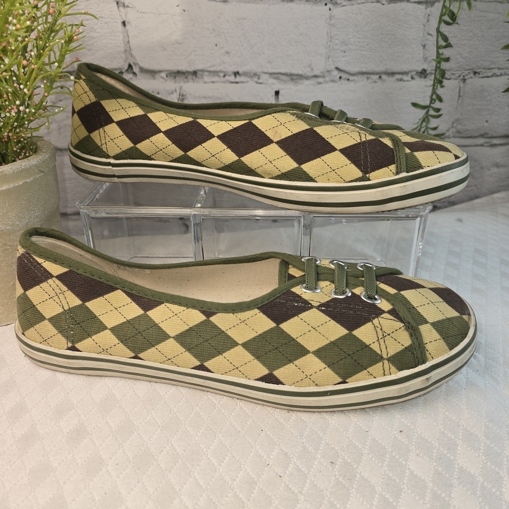 LOWER EAST SIDE OLIVE GREEN AND BROWN ARGYLE SLIP ON SNEAKERS PREPPY 9